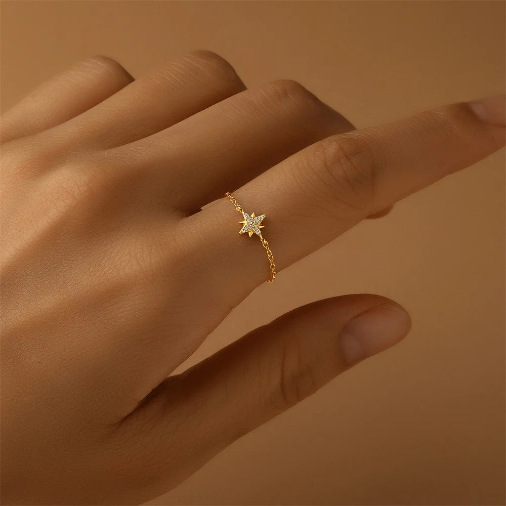 Delicate Chain Ring With Star - Sterling Silver