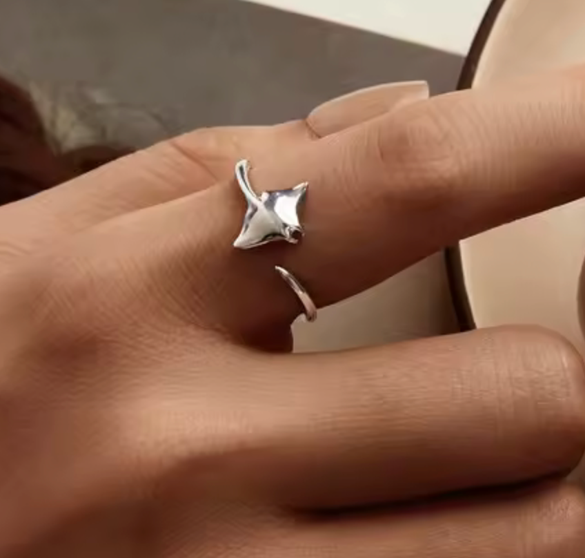 Stingray ring