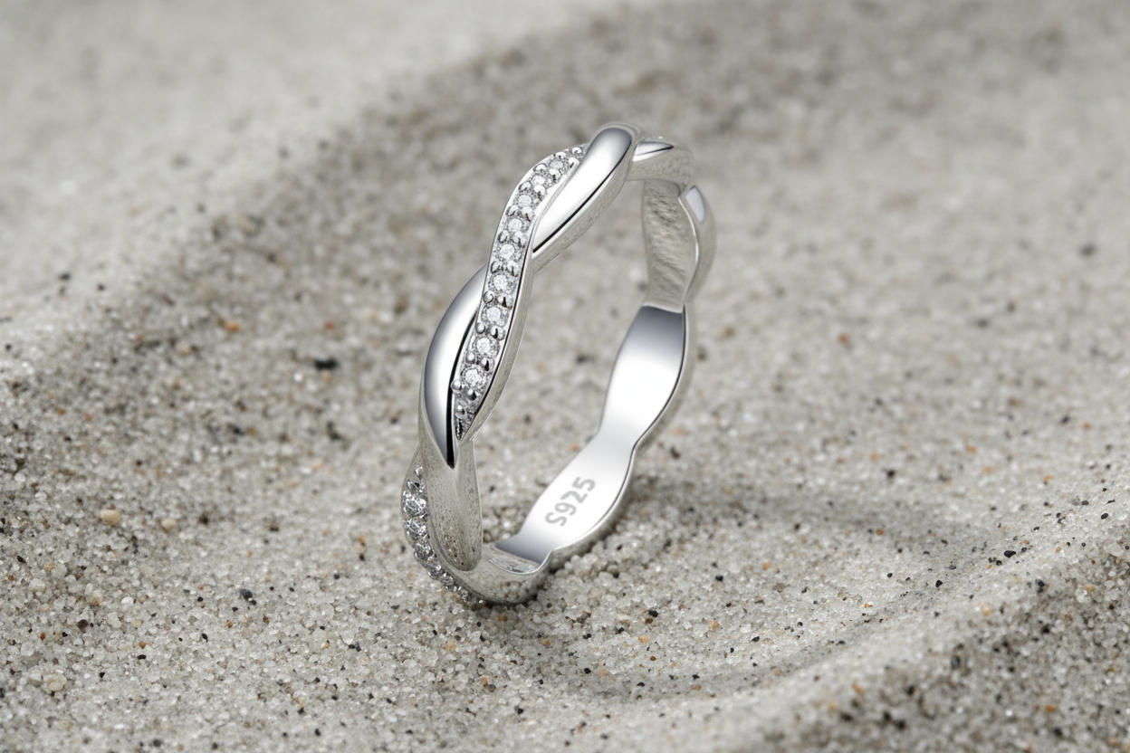 925 Sterling Silver Ring with Zirconia Stone